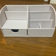 収納ボックスの画像