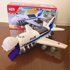 トミカ カーゴジェット おもちゃ の画像