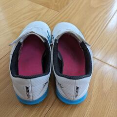 キッズサッカーシューズの画像