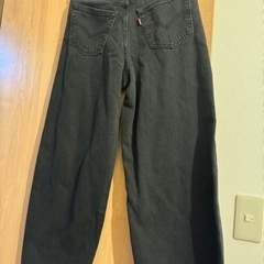 Levi’s レディースパンツの画像