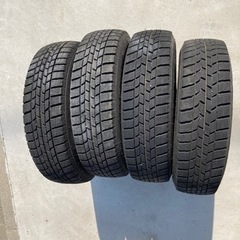 グッドイヤー　165 70R14 スタッドレスタイヤ4本の画像