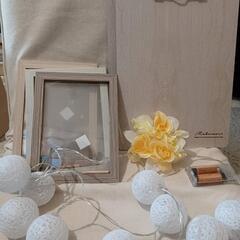 【値下げ3/30】フォトフレーム　ポールライト　ボードの画像