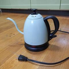 電気ケトル 電気ポットの画像