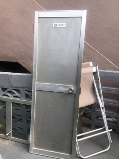 アルミ製トイレドア