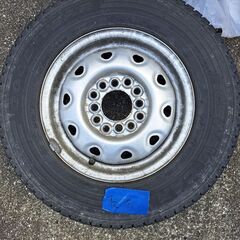 スタットレスタイヤの画像