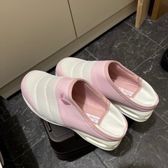 ナースシューズ