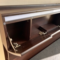 家具 クイーンサイズベッドフレームの画像