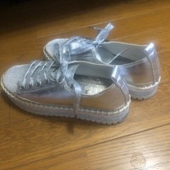 靴/バッグ 靴 スニーカーの画像