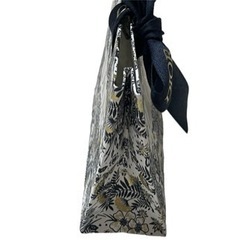 美品　DIOR ディオール　クリスマス限定ギフトラッピング　おリボン付き　の画像