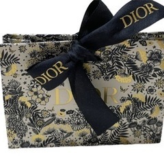 美品　DIOR ディオール　クリスマス限定ギフトラッピング　おリボン付き　の画像