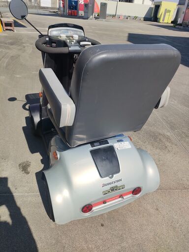 決まりました　シニアカー　電動車いす  スーパーポルカー SPX-4000N 　