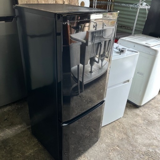 決まりました！G-23 三菱 ノンフロン冷凍冷蔵庫 MR-P15C-B 146L 2018年製