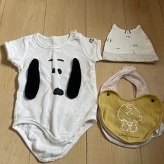 SNOOPYロンパースと小物