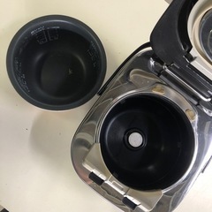 チェックOK! 日本製 パナソニック 3合炊き 可変圧力IHジャー炊飯器 2017年の画像