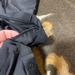 女の子用水着とゴーグルのセットの画像