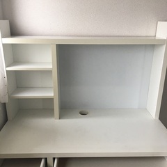 IKEA  学習机の画像