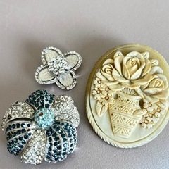 ブローチまとめ売り！