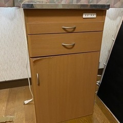  キャビネット　キッチンサイドボード　中古