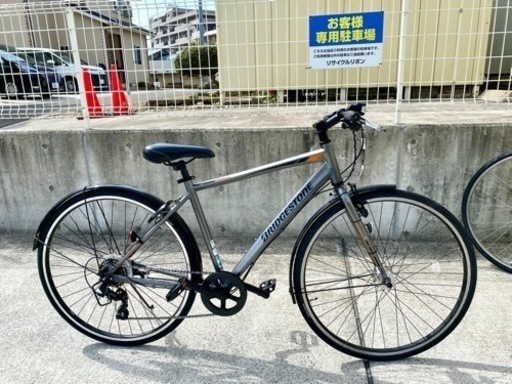 新古車 1日乗車 極上品！ 中古 買取品 ブリジストン TB1 通勤通学  学生 マットグレー自転車 クロスバイク