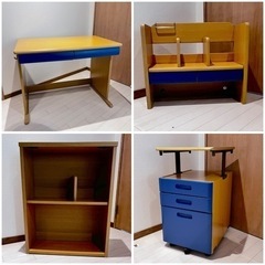 ニトリ　学習机　4点セットの画像