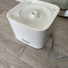 ペット給水器