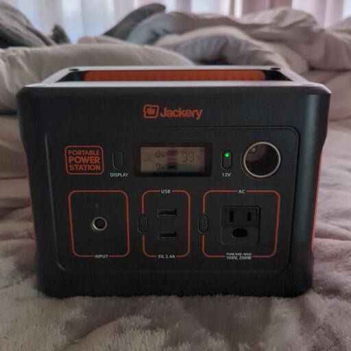 Jackery 公式HPで4万円くらいで買った ジャクリ400 ポータブルバッテリー キャンプ 防災にも