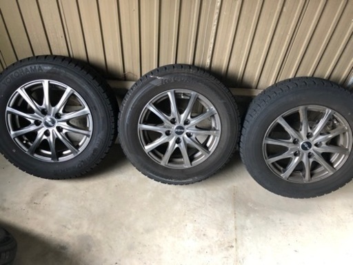 スタッドレスタイヤ＋ホイール　美品