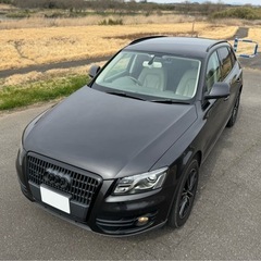 アウディ Q5 2.0TFSI クワトロ　ブラック塗装　ベージュレザーシート　車検付き！ナビ、TV、ETC、バックカメラ付き！　美車！の画像
