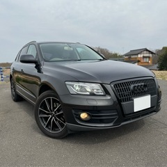 アウディ Q5 2.0TFSI クワトロ　ブラック塗装　ベージュレザーシート　車検付き！ナビ、TV、ETC、バックカメラ付き！　美車！の画像