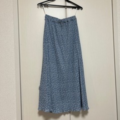 ハニーズ スカート