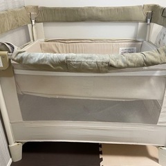 アップリカ　ベビーベッド