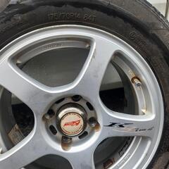 車のパーツ タイヤ、ホイールの画像