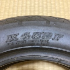 バイク用タイヤの画像
