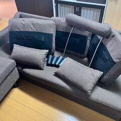 現品一点限り　特価品　撮影展示品　オットマン付き　脚付き　ソファー　ブラウン　ファブリックソファー　カウチソファ ソファ ソファー カウチ スツール オットマン 3人掛 3P ヘッドレスト クッション ファブリック 布 掃除ロボット コンパクト シンプル モダン 北欧　