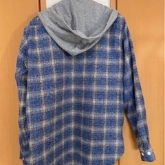 ビームス　フード付きシャツ メンズの画像
