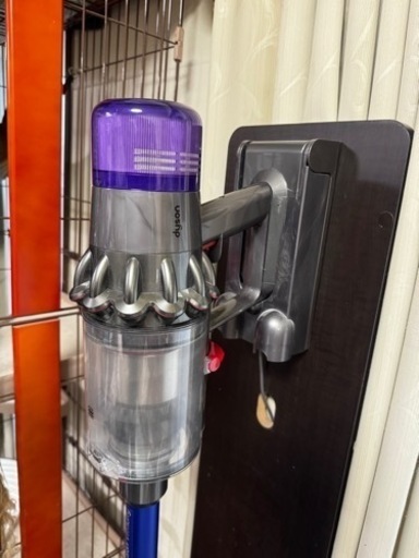 （難あり)ダイソンコードレス掃除機  SV14