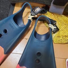 MOREY、ボディーボード　フィン、リーシュコード、ボードケースセットの画像
