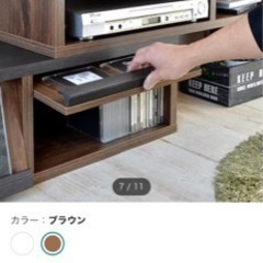 【お譲り先決定済】SHARP 32Vテレビ+テレビ台の画像