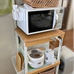 キッチン収納棚