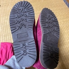130サイズの水着  Lサイズ水泳キャップ  ブーツ20センチ  子供用品 キッズ用品 の画像