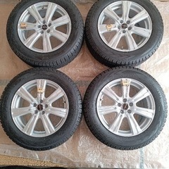 車のパーツ タイヤ、ホイール
