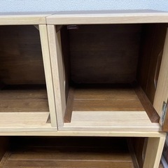 ユニットボックス、カラーボックス、木目調の画像