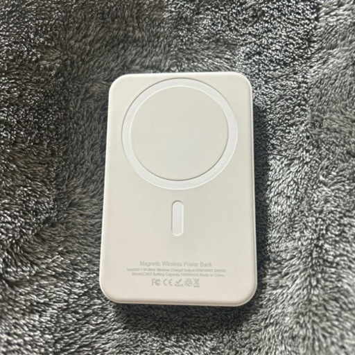 【決まりました】MagSafe モバイルバッテリー　10000mAh