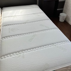 状態良好　シングルベッドフレーム＋マットレスセット