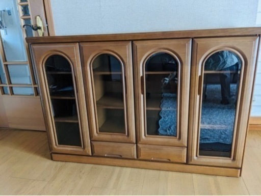 キャビネット(4月11日から4月16日の間で取りに来れる方)