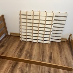 無印良品 木製 シングルベッド フレーム (解体完了)の画像