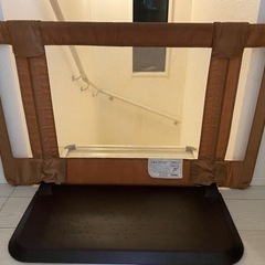 お譲り先決定しました　置くだけベビーゲート