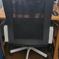 デスクチェアーの画像