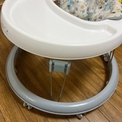 子供用品 ベビー用品 歩行器の画像
