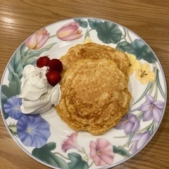 4月は苺酵母で作るパンケーキです